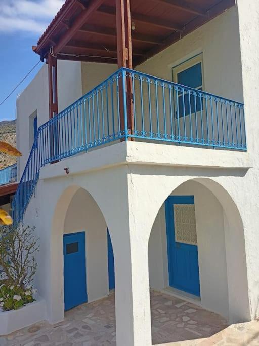 Holiday home Four View House In Kalymnos κάθε μπαλκόνι έχει άλλη θέα *