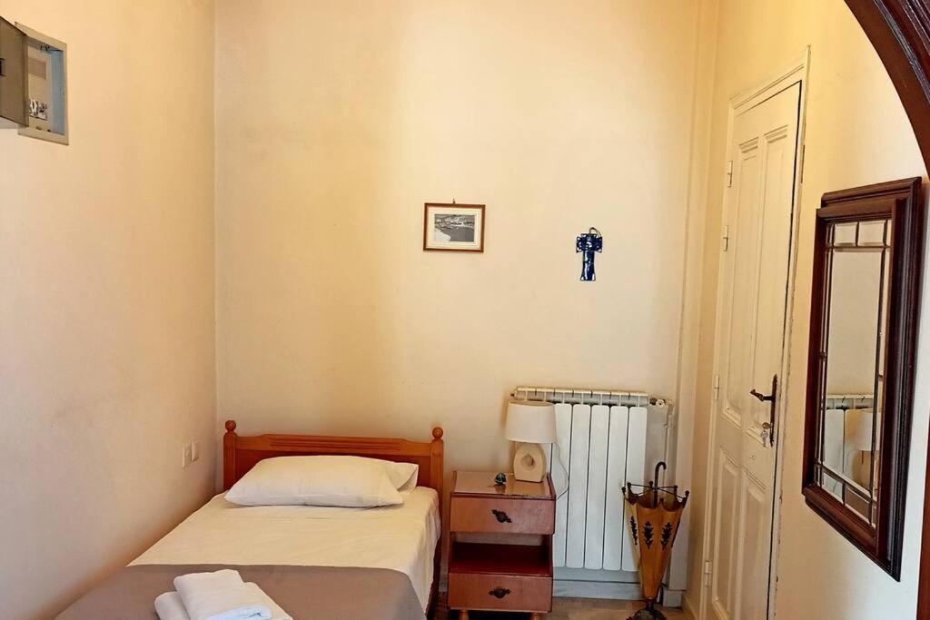Four View House In Kalymnos κάθε μπαλκόνι έχει άλλη θέα Holiday home